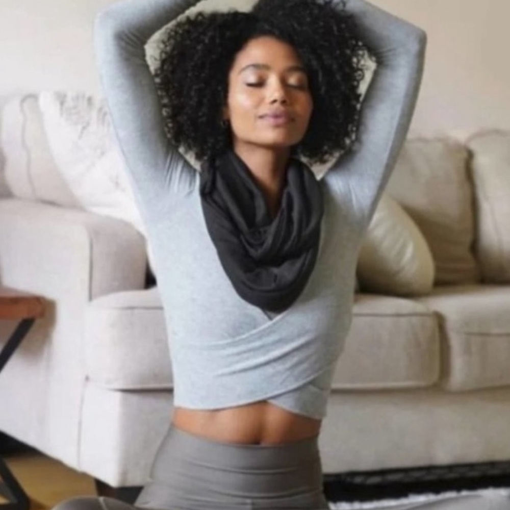 Beyond Yoga Infinity Pocket Scarf